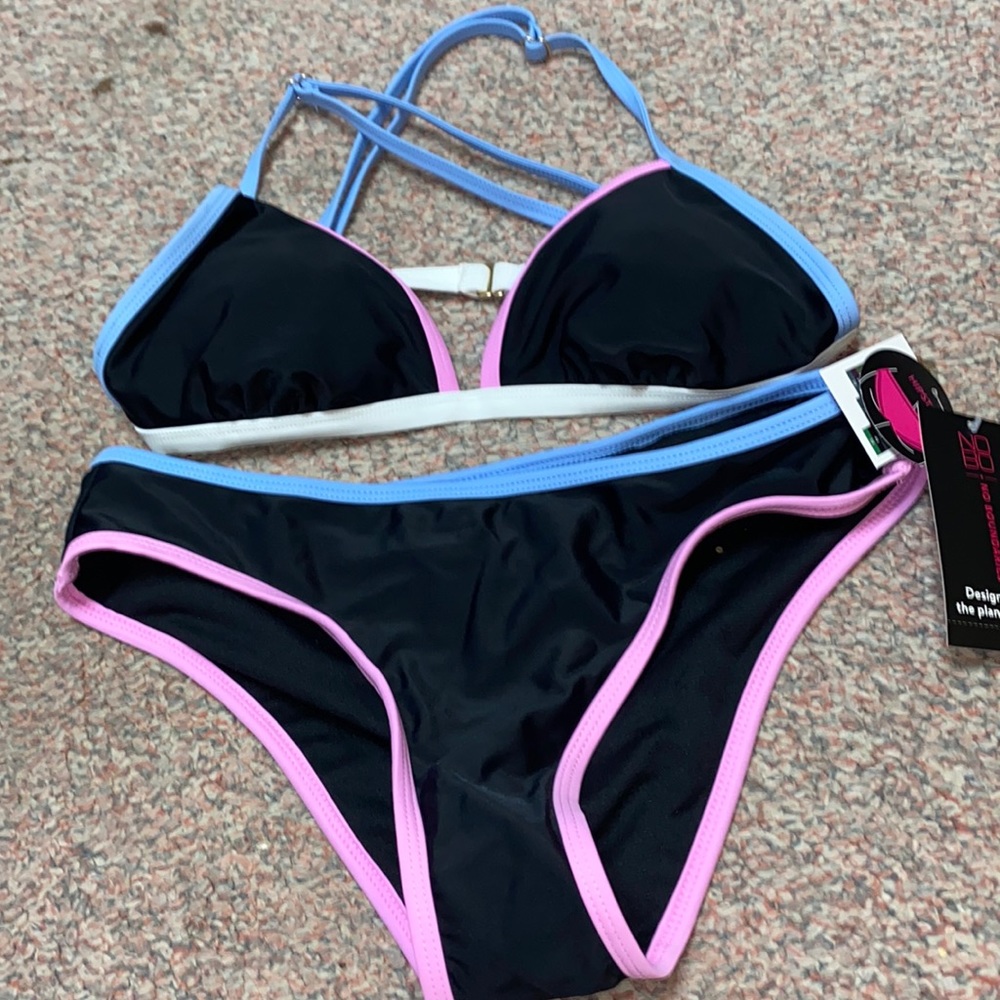 Swim suit